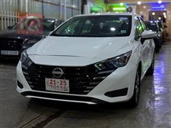 نيسان فيرسا